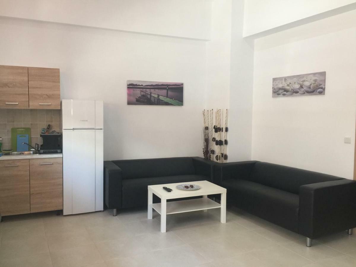 Sisifou Hostel Corinth Luaran gambar
